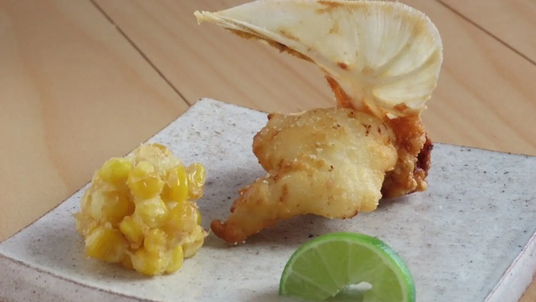 Fugu Club Building's image 2