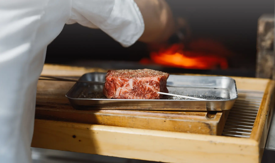 Kobe Beef Roasted Steakhouse in a Kiln, Ginza Ichinomiya's image 6