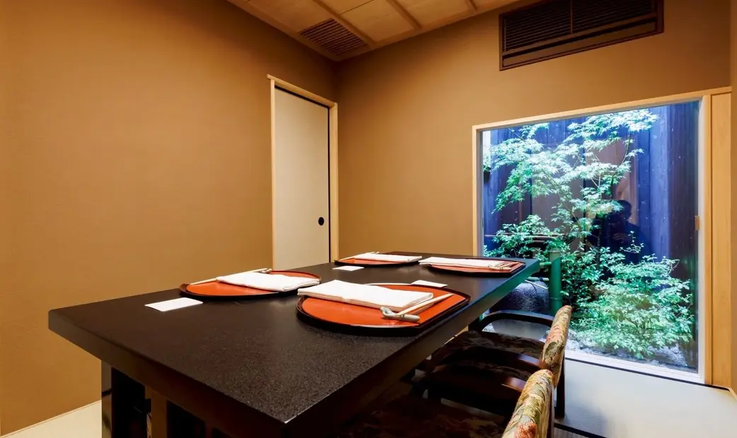 Gion Kon's image 7