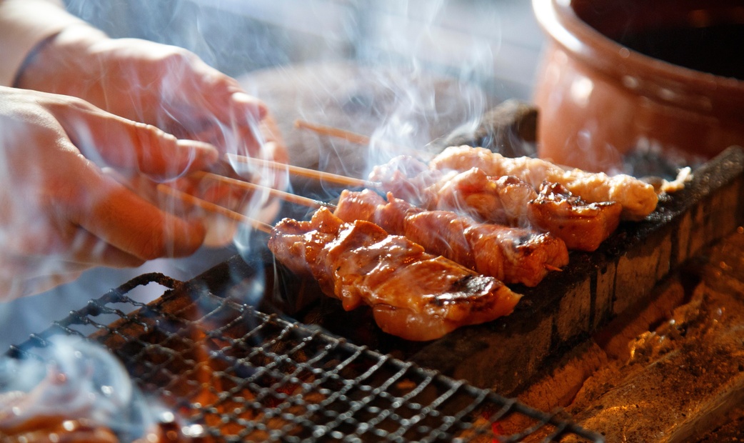 銀座の焼き鳥おすすめ10選｜ミシュラン星付きから老舗の名店まで